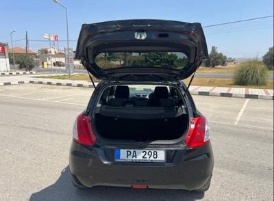Suzuki Swift — 5
