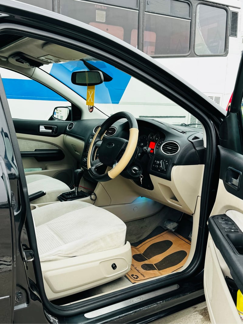 Ford Focus — 5