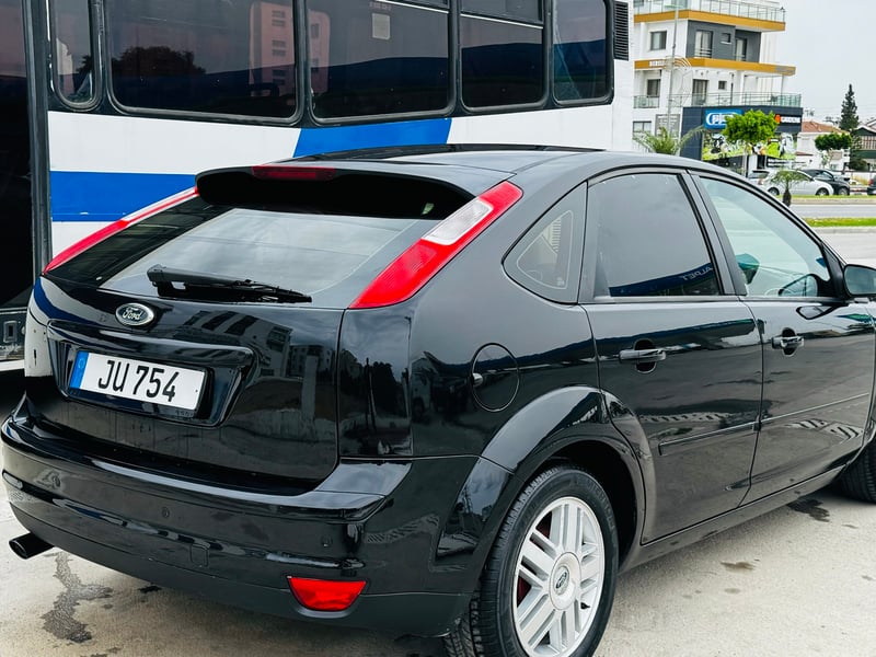 Ford Focus — 8