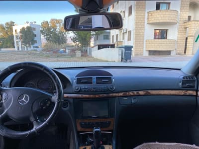Mercedes-Benz E 220 — 4