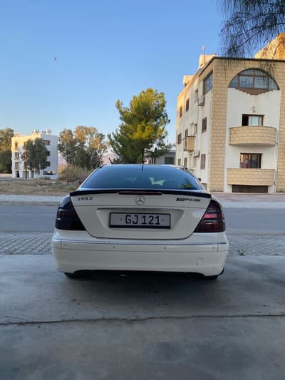 Mercedes-Benz E 220 — 5