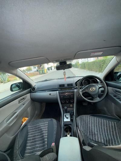 Mazda Axela — 6