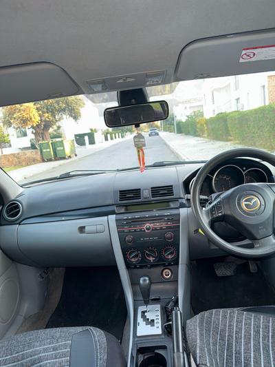 Mazda Axela — 7
