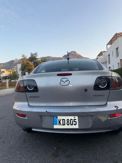 Mazda Axela — 9