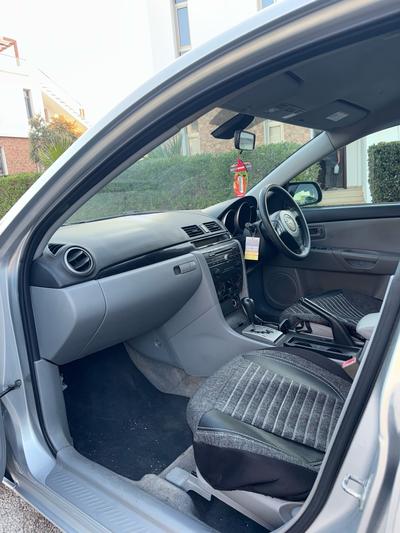 Mazda Axela — 10