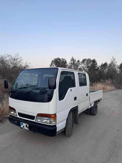 Isuzu Elf — 4