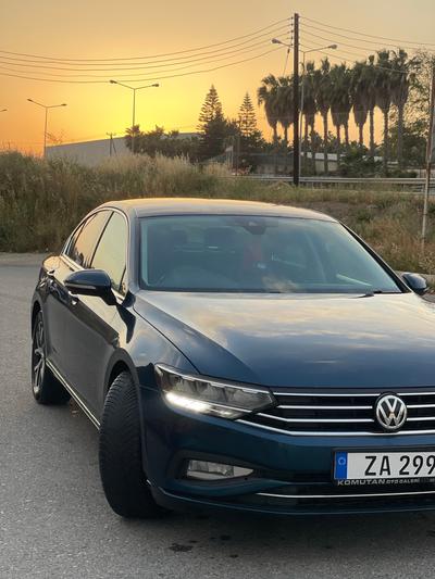 Volkswagen Passat — 2