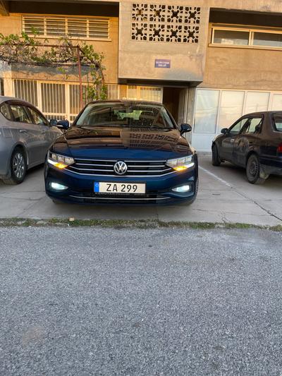 Volkswagen Passat — 3
