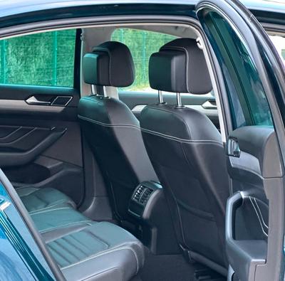 Volkswagen Passat — 4