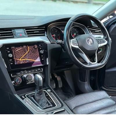 Volkswagen Passat — 6