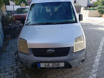 Ford Tourneo Connect — 8