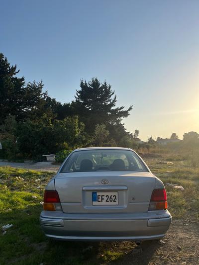 Toyota Corolla — 4