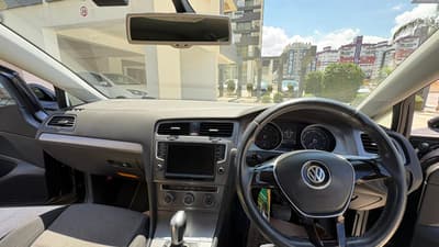 Volkswagen Golf — 6