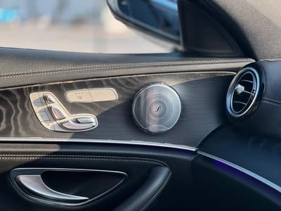 Mercedes-Benz E 220d — 10