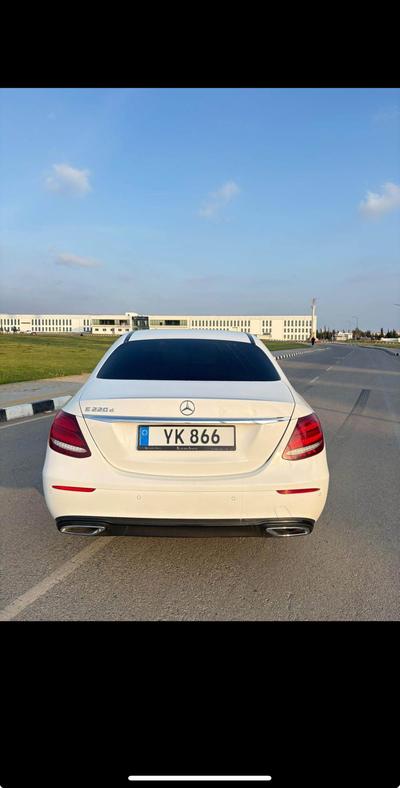 Mercedes-Benz E 220d — 2