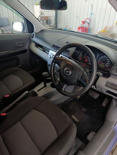 Mazda Demio — 5