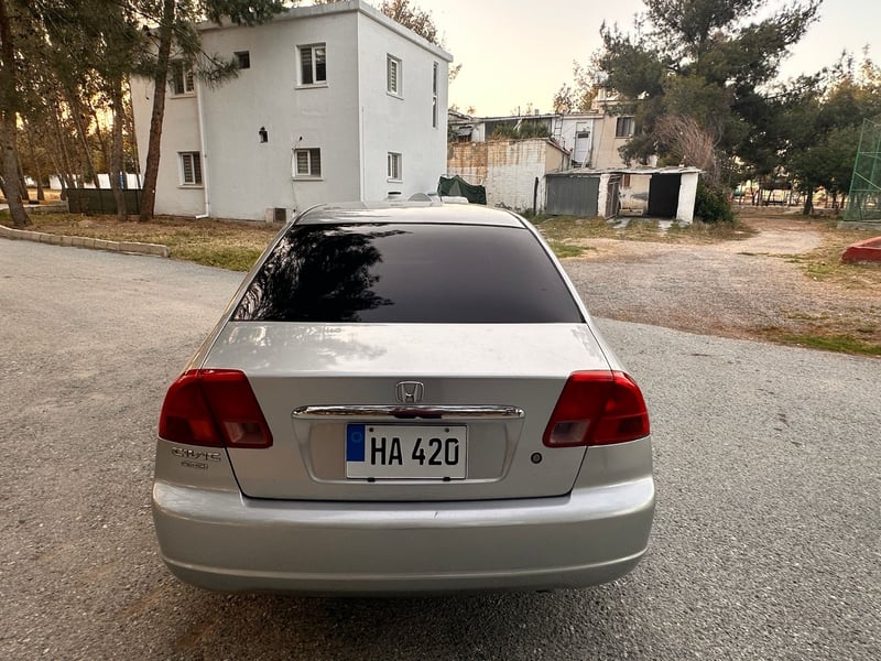 Honda Civic — 2