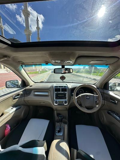 Kia Sportage — 8