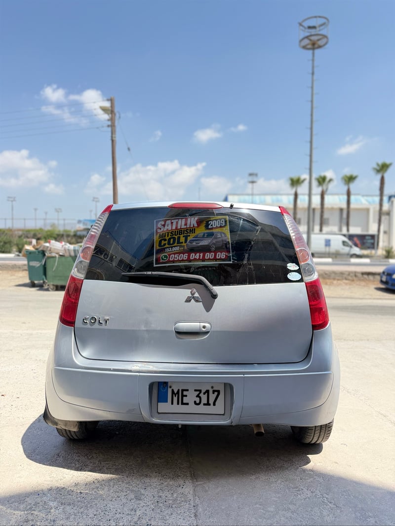 Mitsubishi Colt — 3