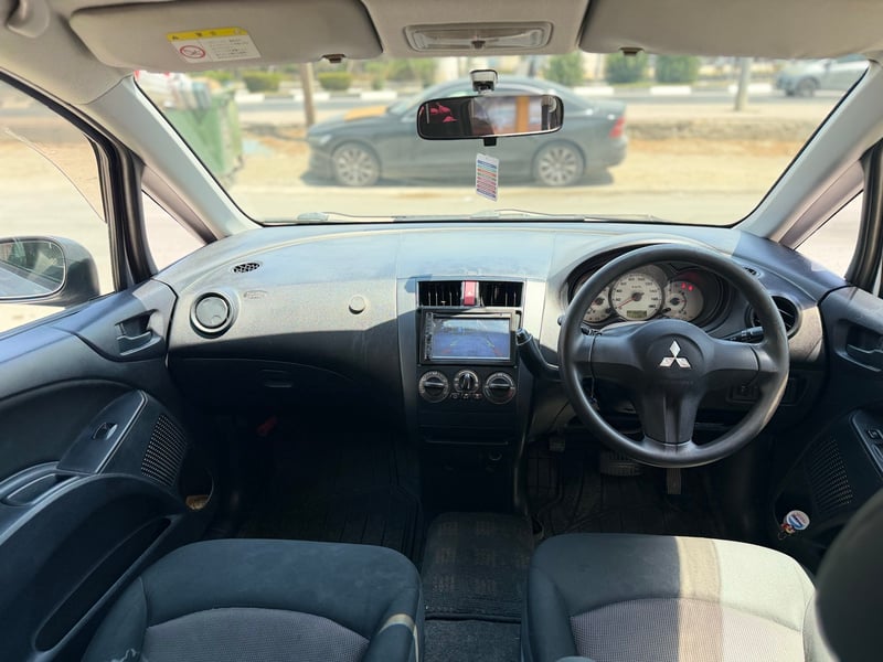 Mitsubishi Colt — 6