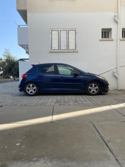 Peugeot 207 — 2