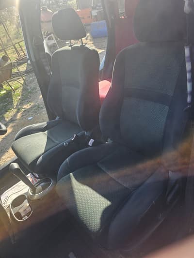 Toyota Ist — 6
