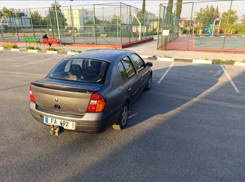 Renault Clio — 3