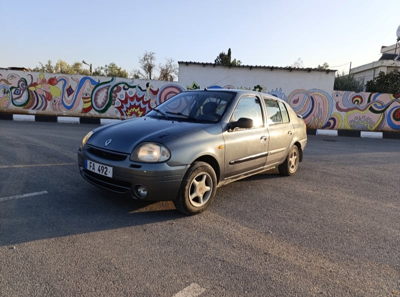 Renault Clio — 1