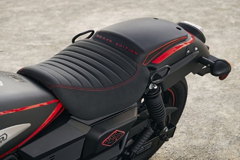 UM Renegade Vegas ABS 250 — 5