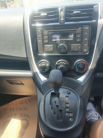 Toyota Ractis — 9