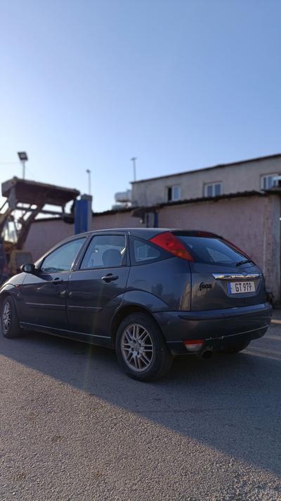 Ford Focus — 3