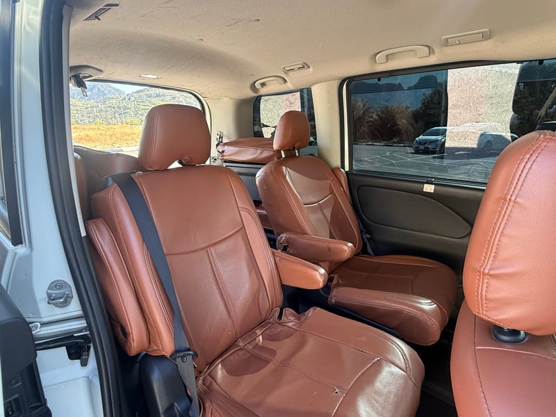 Nissan Serena — 8