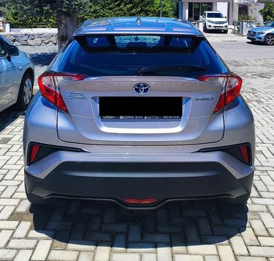 Toyota C-HR — 2