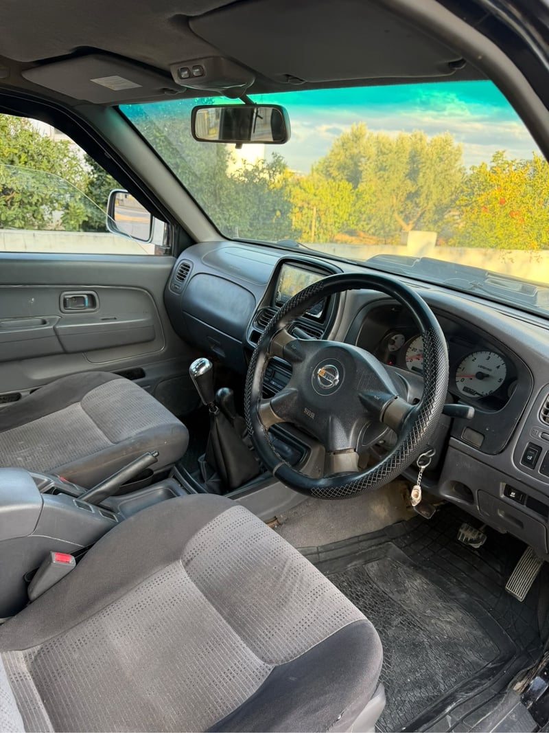 Nissan Navara — 5