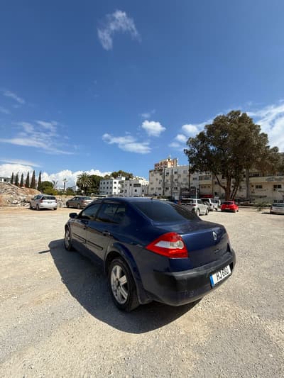Renault Megane — 4