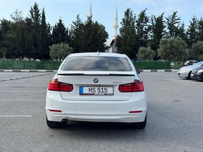 BMW 320i — 8