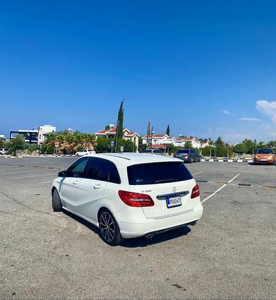 Mercedes-Benz B 180 — 3