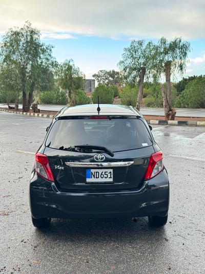 Toyota Vitz — 5