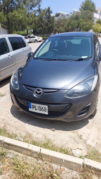 Mazda Demio — 4