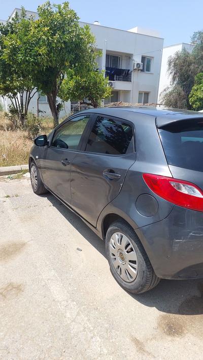 Mazda Demio — 5