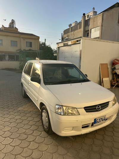 Mazda Demio — 1