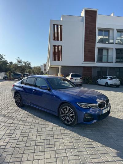 BMW 330e — 1