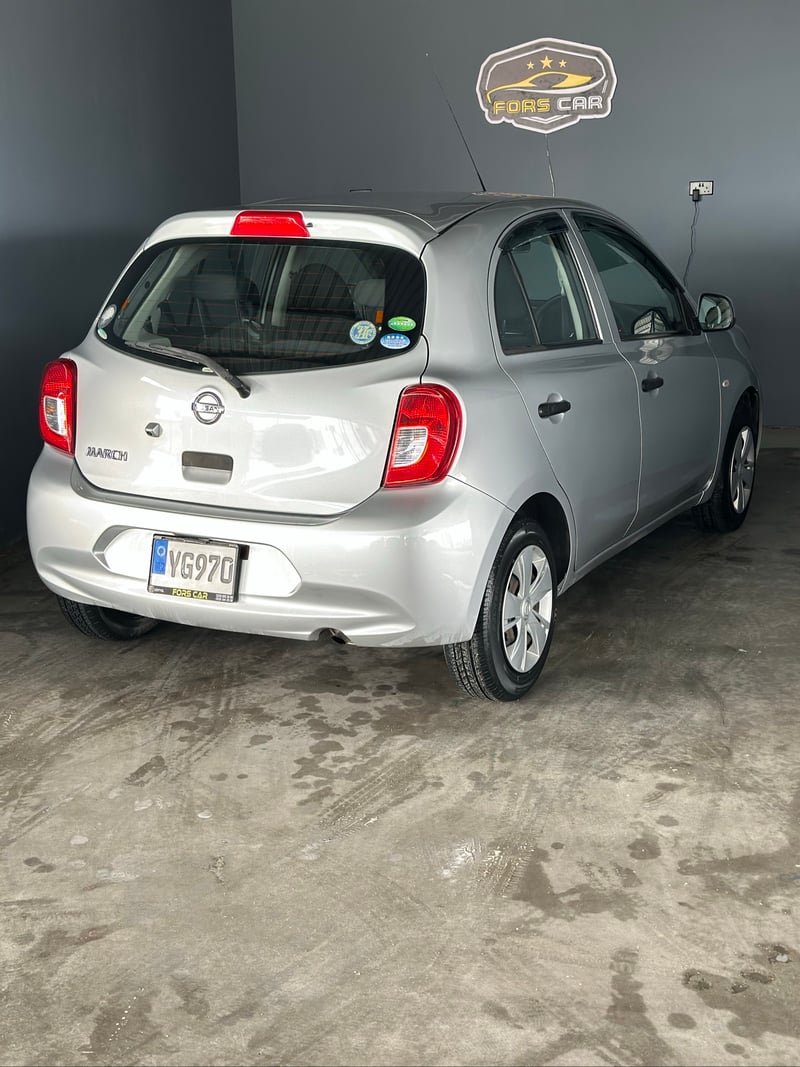 Nissan March — 6