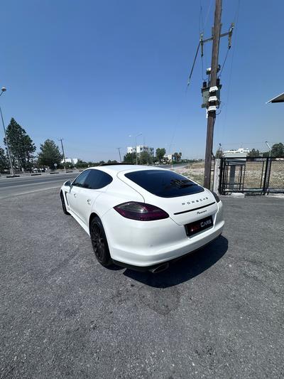 Porsche Panamera — 2