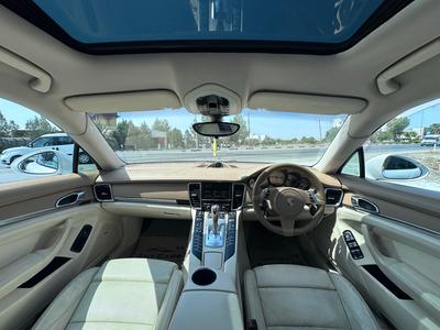 Porsche Panamera — 3
