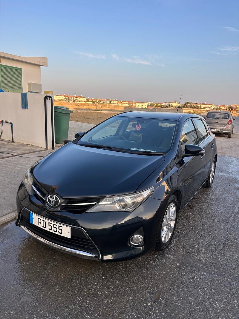 Toyota Auris — 1/6