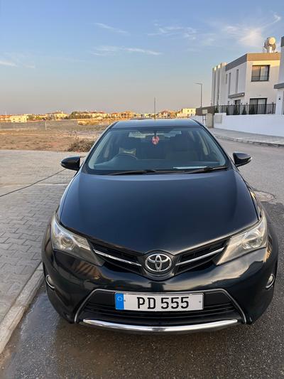 Toyota Auris — 4