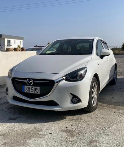 Mazda Demio — 1