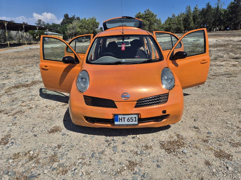 Nissan March — 2