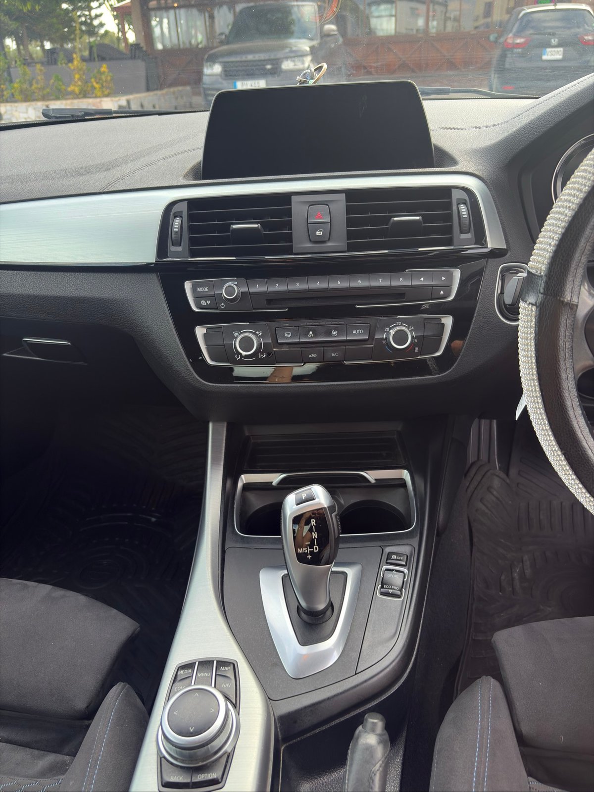 2020 BMW 218d 9